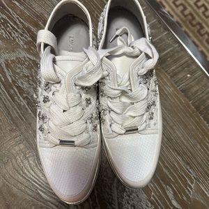 Donald Pliner Women white  Sequin Beaded Fashion Sneaker Sz 8.5 Athleisure